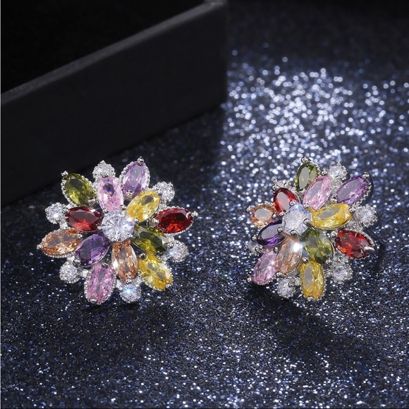 New Women’s 925 Silver Beautiful Flower Colorful Zircon Stud Earrings - Picture 4 of 7